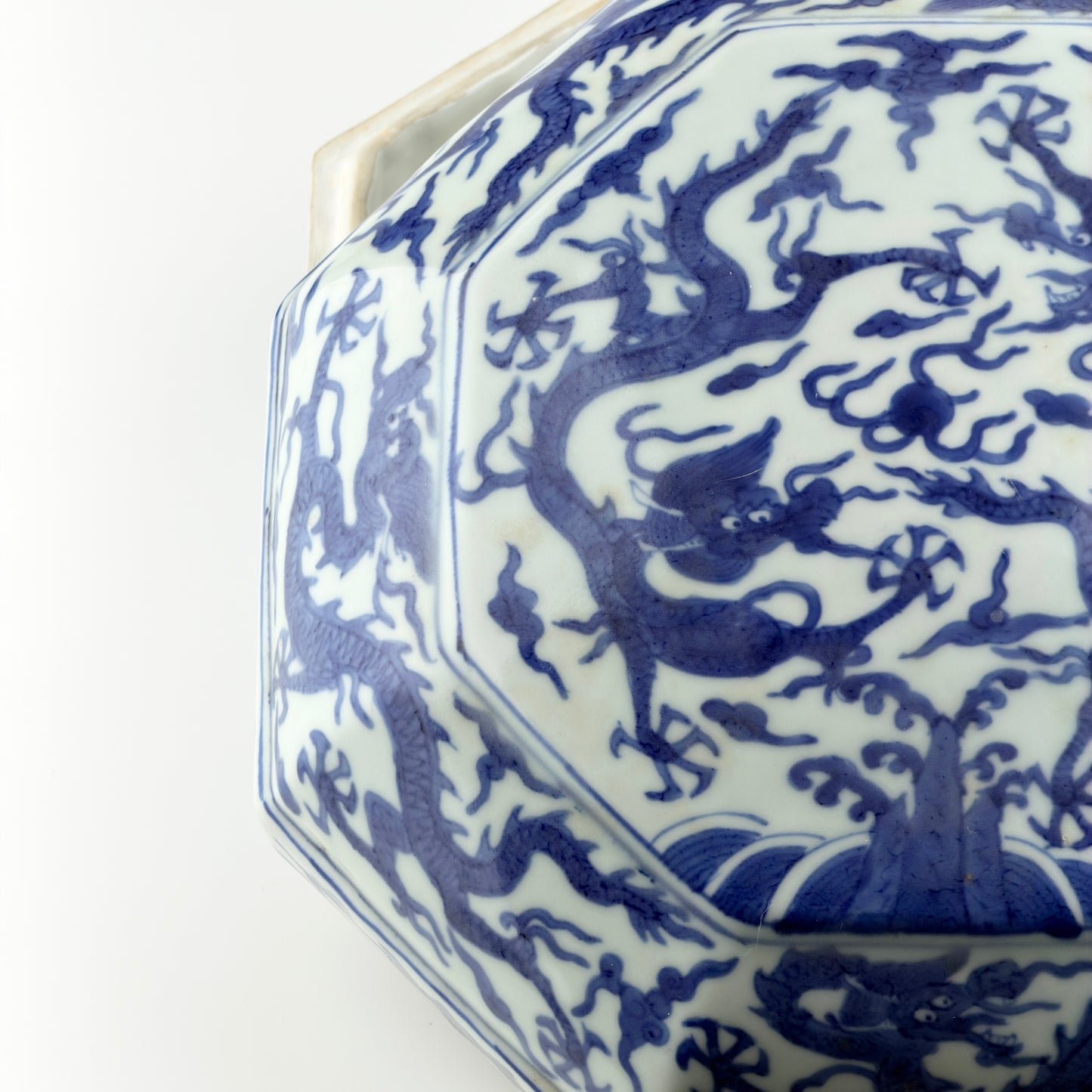 A Rare Blue And White Octagonal Box And Cover, Ming Dynasty Wanli Six-Character Mark And Period