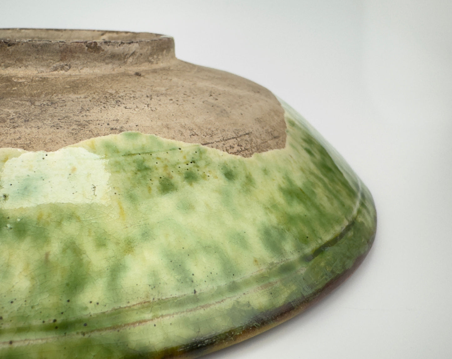 SANCAI-GLAZED ‘FLORAL’ DISH, LIAO DYNASTY(916-1125)