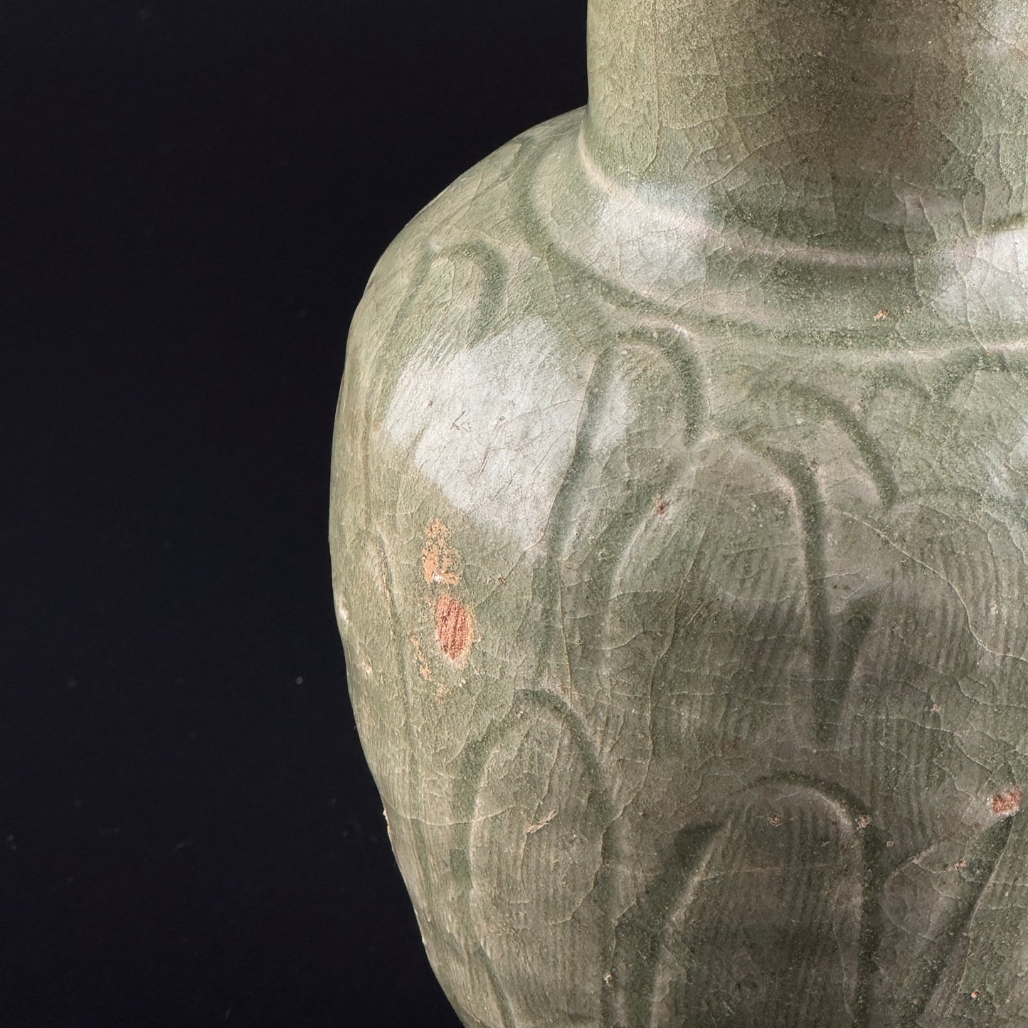 LONGQUAN CELADON 'LOTUS PETAL' JAR AND COVER, NORTHERN SONG DYNASTY(11th-12th century)