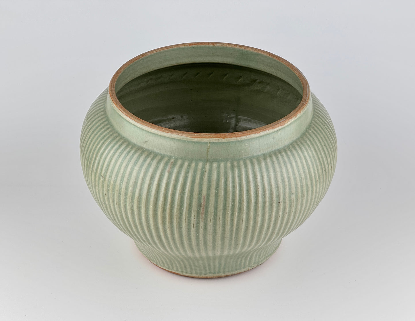 Rare Longquan Celadon 'Hundred Rib' Jar, Song Dynasty