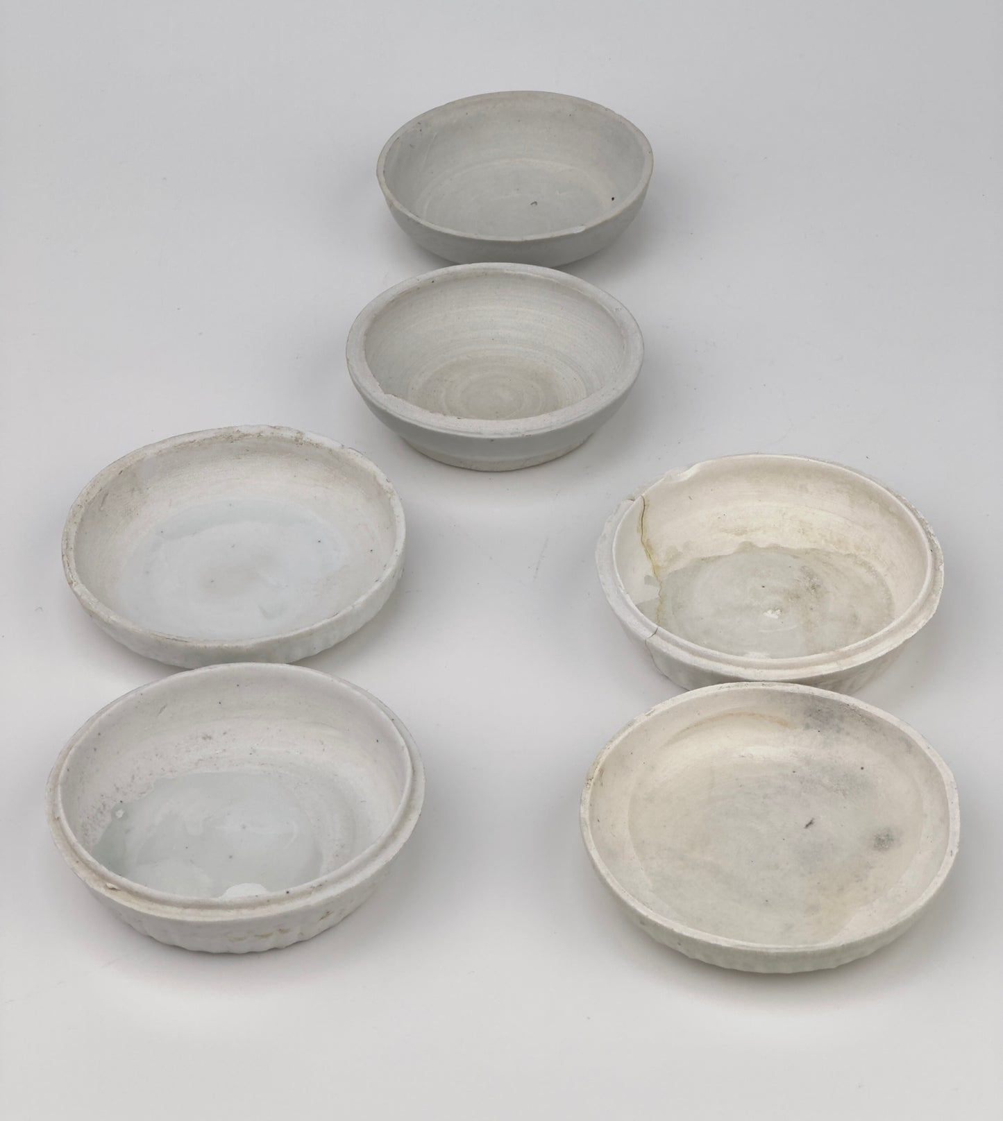 Three Small White-glazed Circular Boxes and Coveres, Qing Dynasty, Kangxi Era, Circa 1690