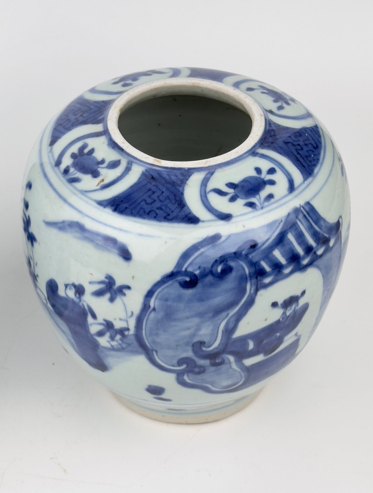 Two Chinese blue and white jars, painted with eight figures in a garden, marked on the bottom with a sitting rabbit(blue hare), Transitional period(Late Ming dynasty)