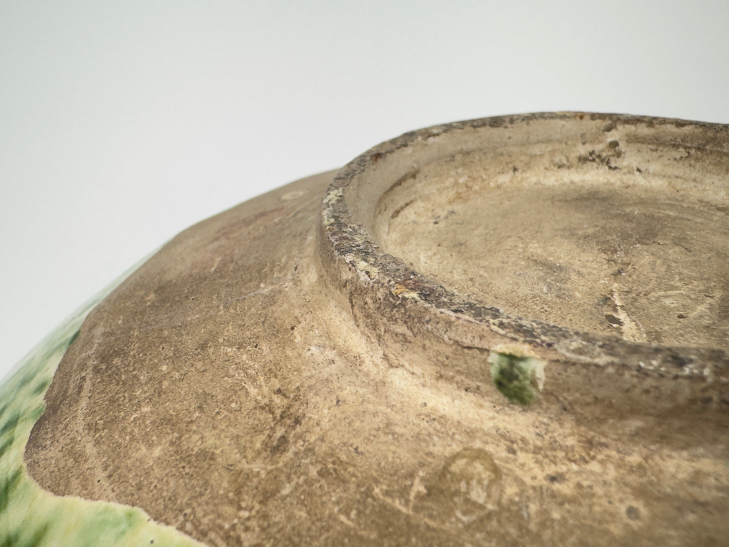 SANCAI-GLAZED ‘FLORAL’ DISH, LIAO DYNASTY(916-1125)