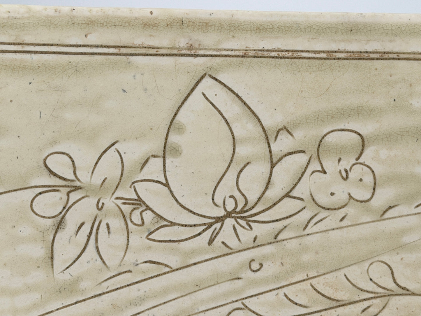 Cizhou Rectangular Pillow with Carved Decoration, Yuan Dynasty