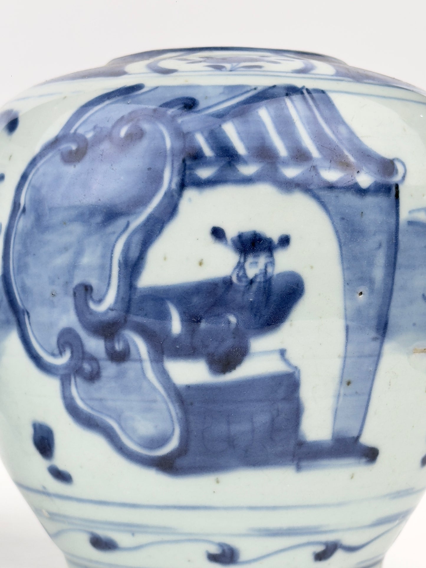 Two Chinese blue and white jars, painted with eight figures in a garden, marked on the bottom with a sitting rabbit(blue hare), Transitional period(Late Ming dynasty)