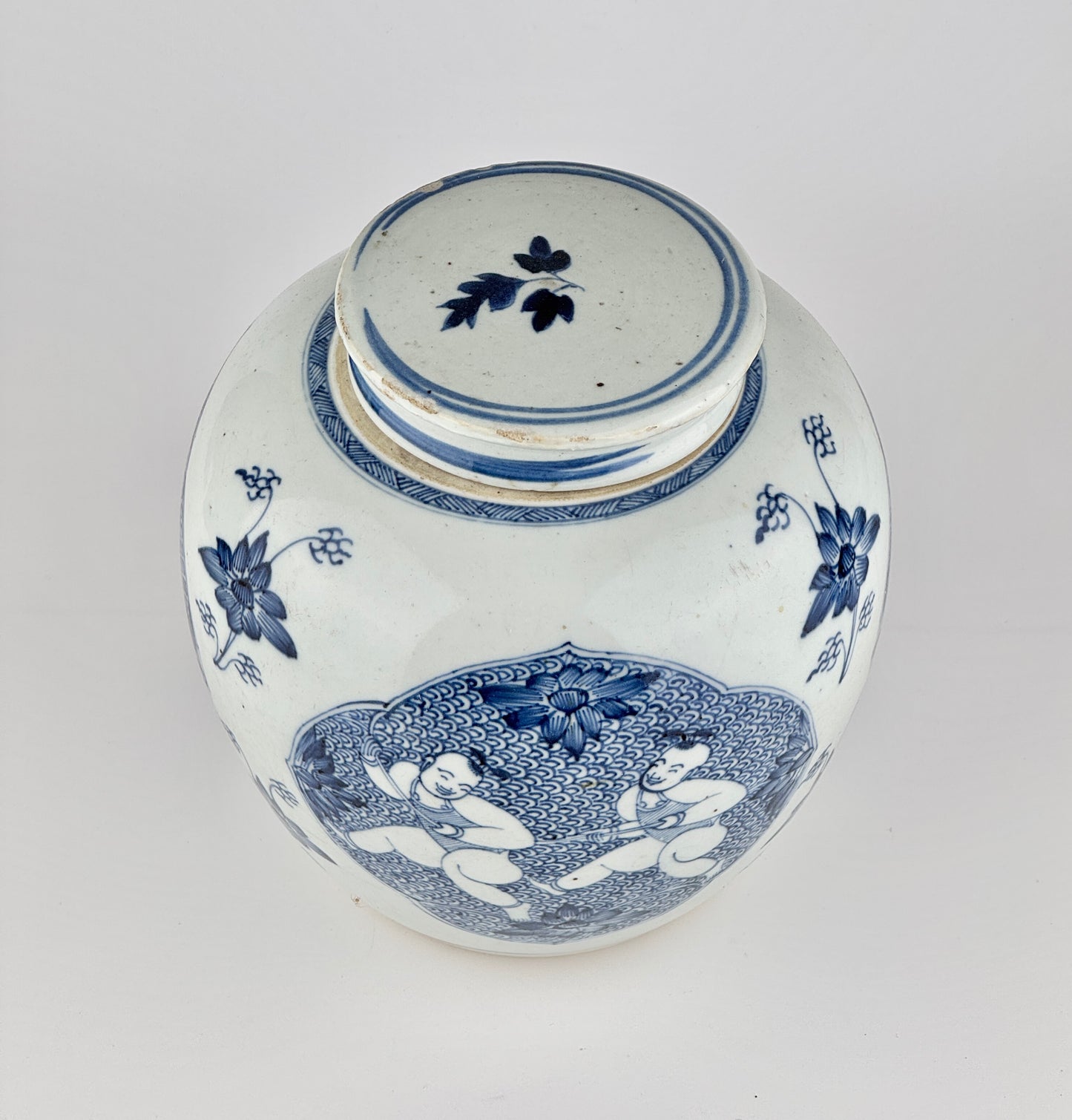 Ginger Jar with 'Hehe Erxian' Pattern, Early Qing Period(17-18th century)