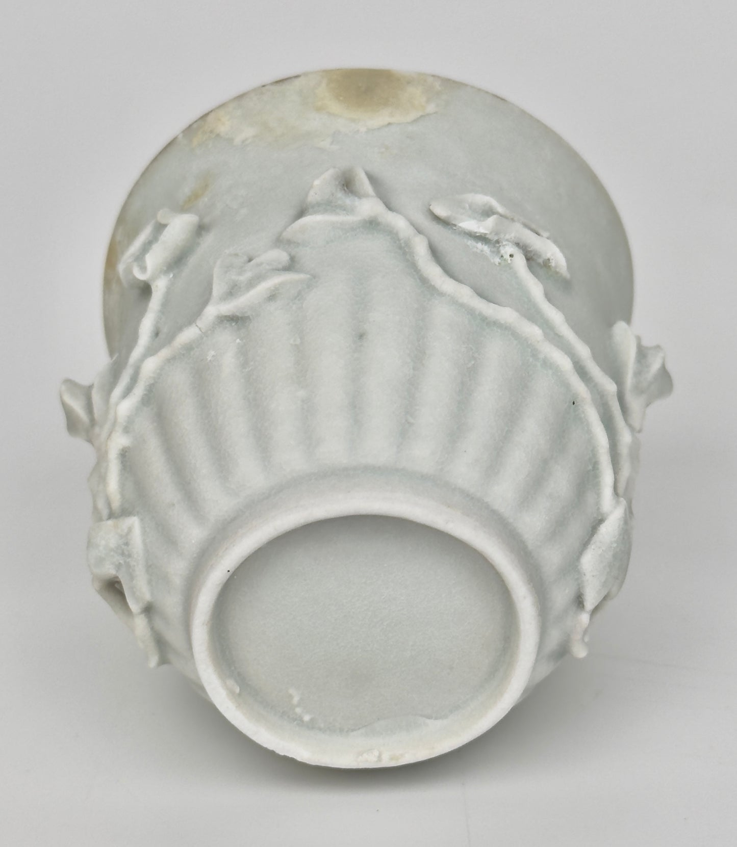 WHITE WITH OVERGLAZE ENAMEL TEA SET CIRCA 1725, QING DYNASTY, YONGZHENG REIGN