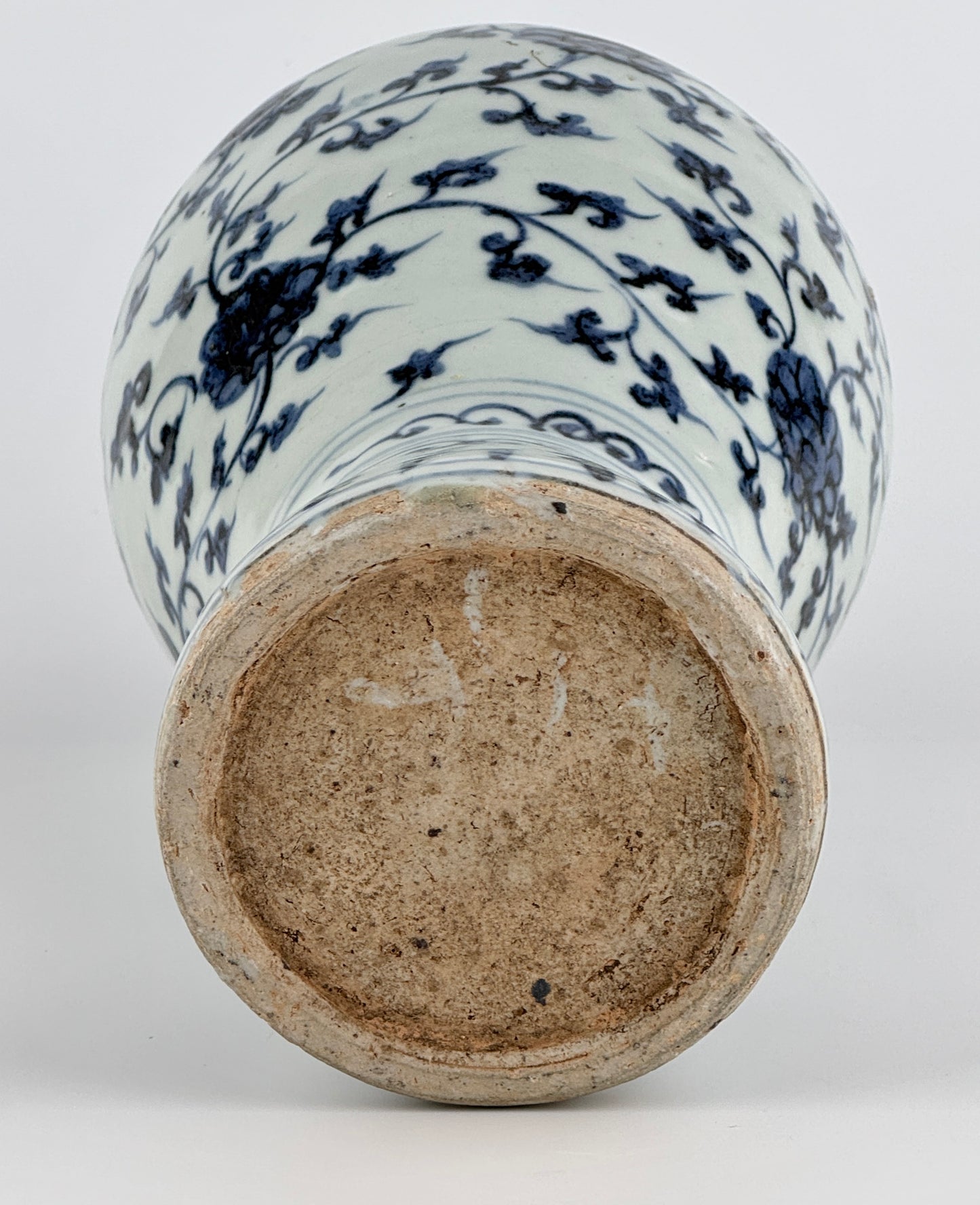 Blue and White Porcelain Meiping Vase with Peony Scroll, Ming Dynasty