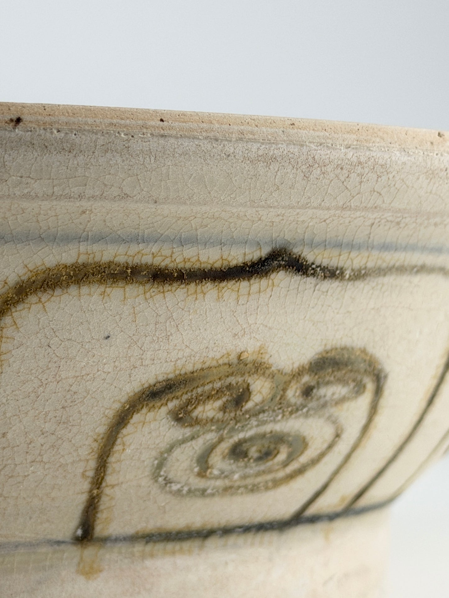 Rare Annamese Brown Dish Circa 15th Century, Le Dynasty