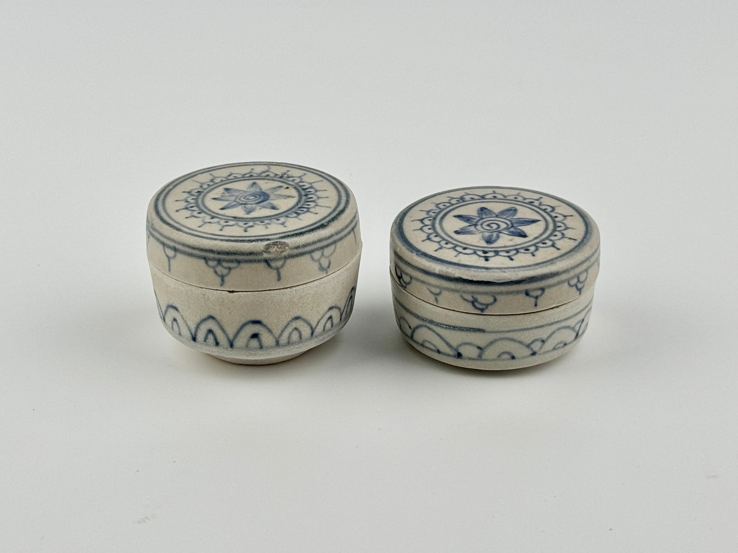 Two Annamese Miniature Covered Boxes with Flower, 15th century, Le Dynasty