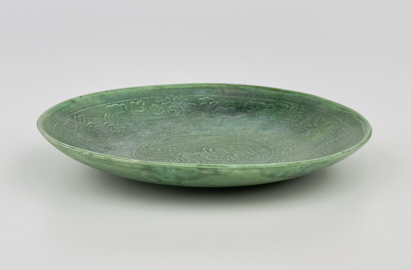 Rare Dingyao Green-Glazed Dragon Dish, Liao-Song Dynasty