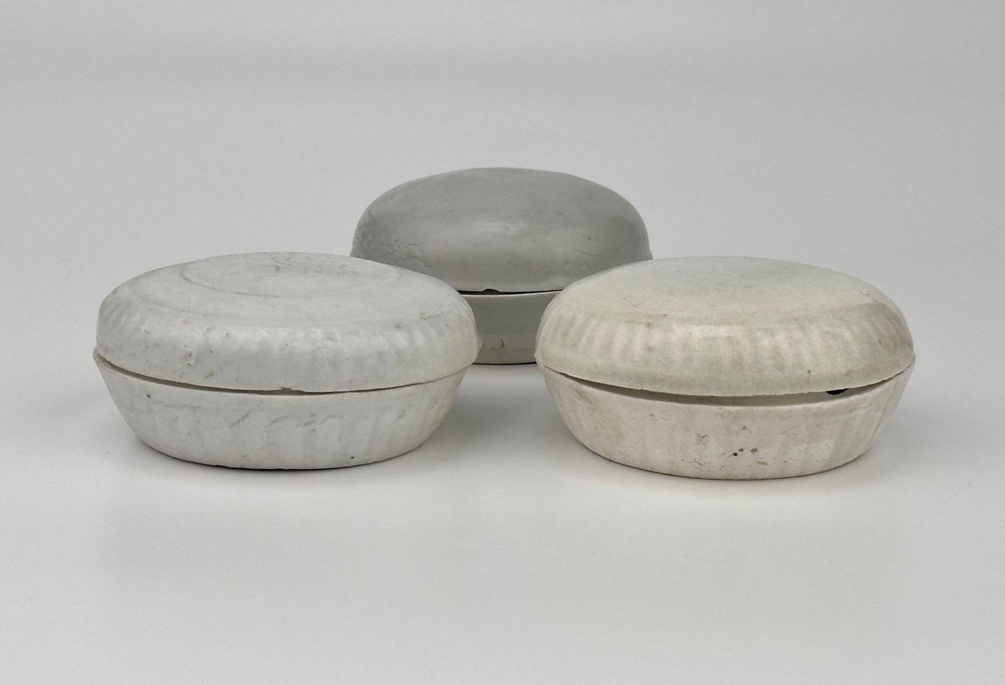 Three Small White-glazed Circular Boxes and Coveres, Qing Dynasty, Kangxi Era, Circa 1690