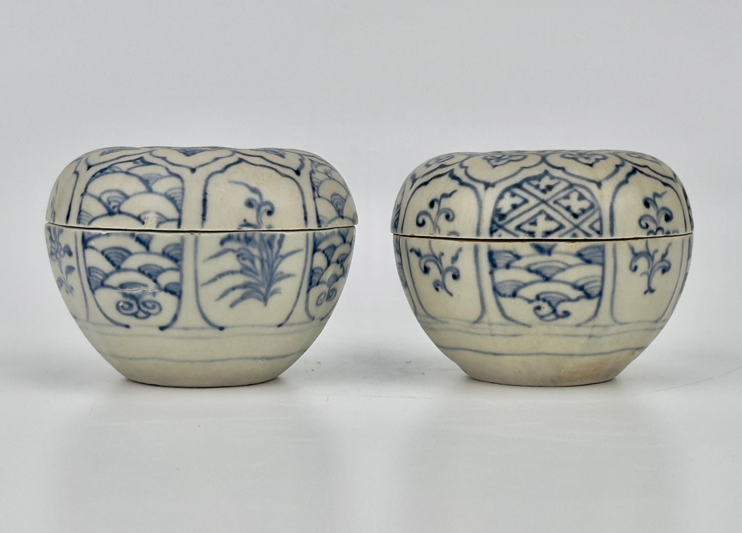 Two Annamese Mid-size Lidded Boxes with flower design, 15th century, Le Dynasty