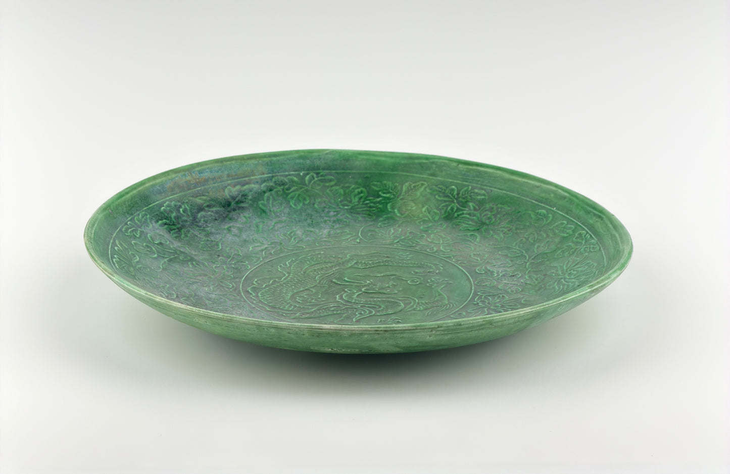 Rare Dingyao Green-Glazed Dragon Dish, Liao-Song Dynasty