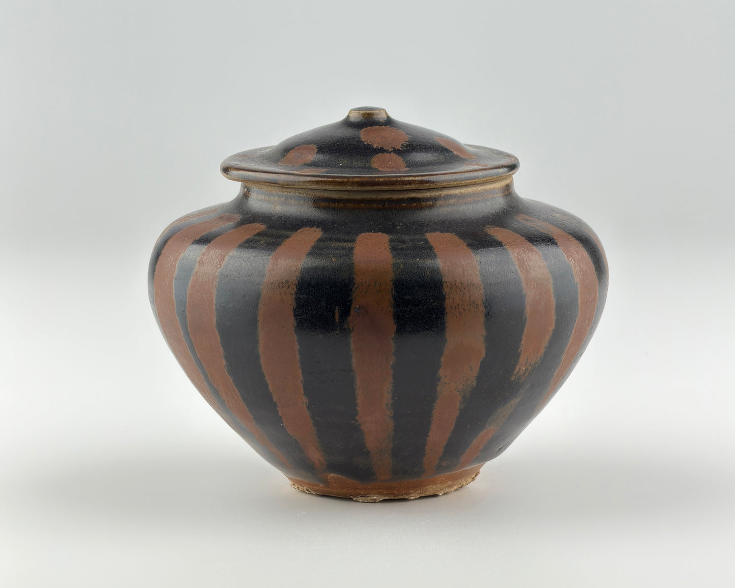 Russet-Splashed Blackish-Brown-Glazed Jar, Song Dynasty