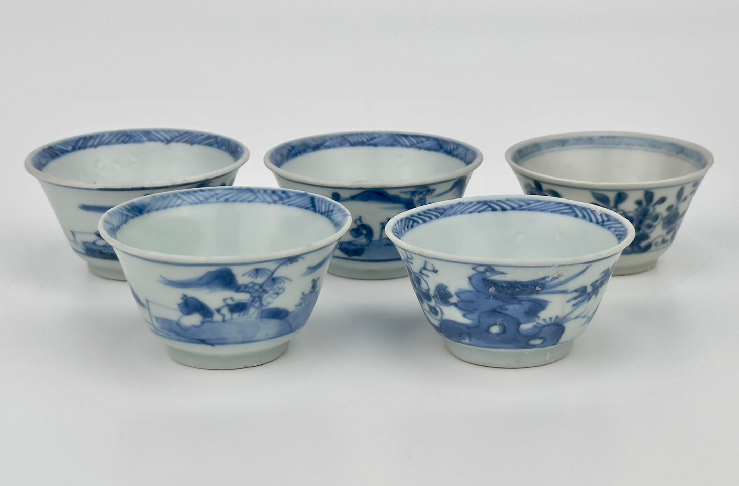 CHINOISERIE TEABOWL SET CIRCA 1725, QING DYNASTY, YONGZHENG REIGN