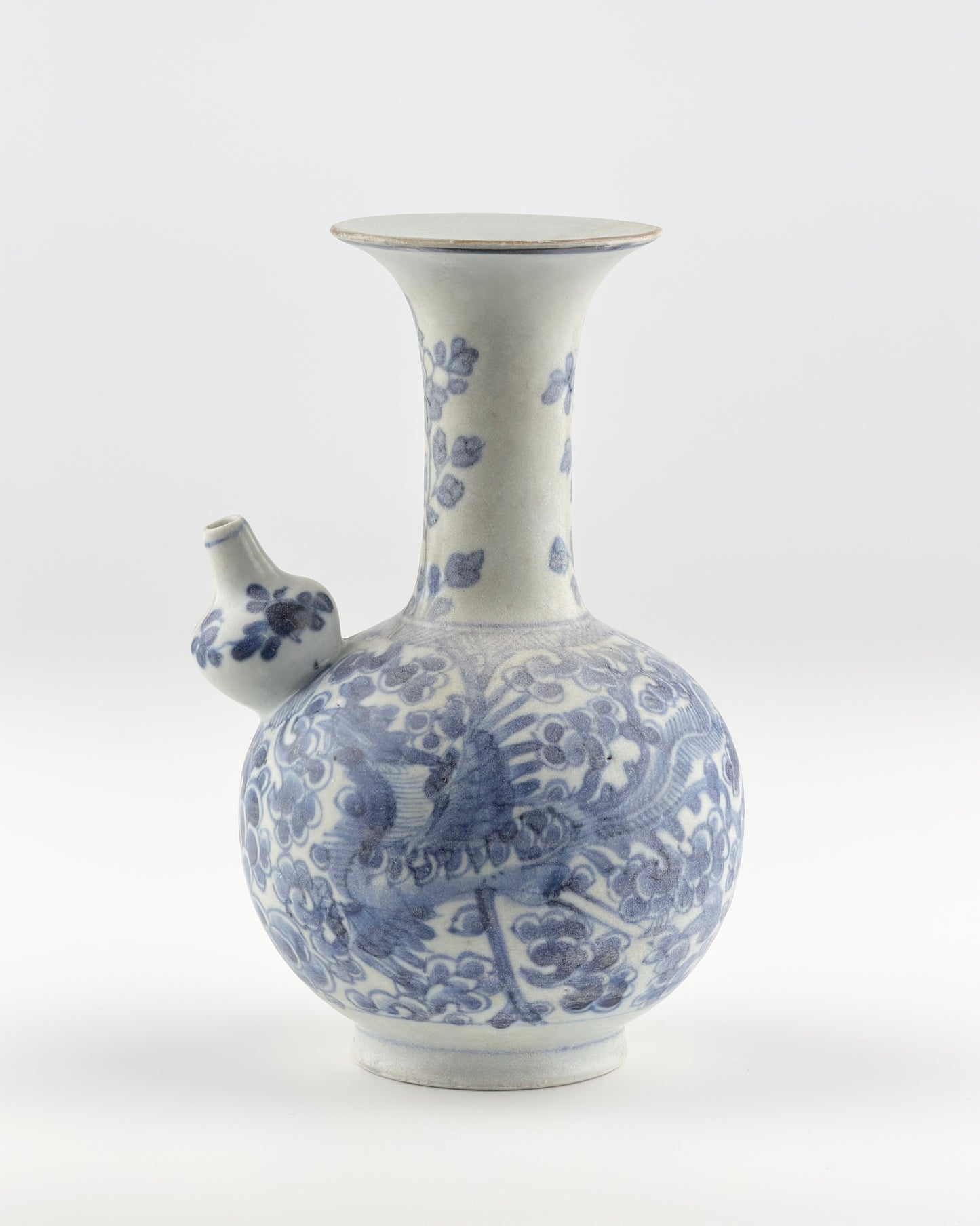 KENDI BLUE AND WHITE, QING DYNASTY, KANGXI PERIOD, C1690