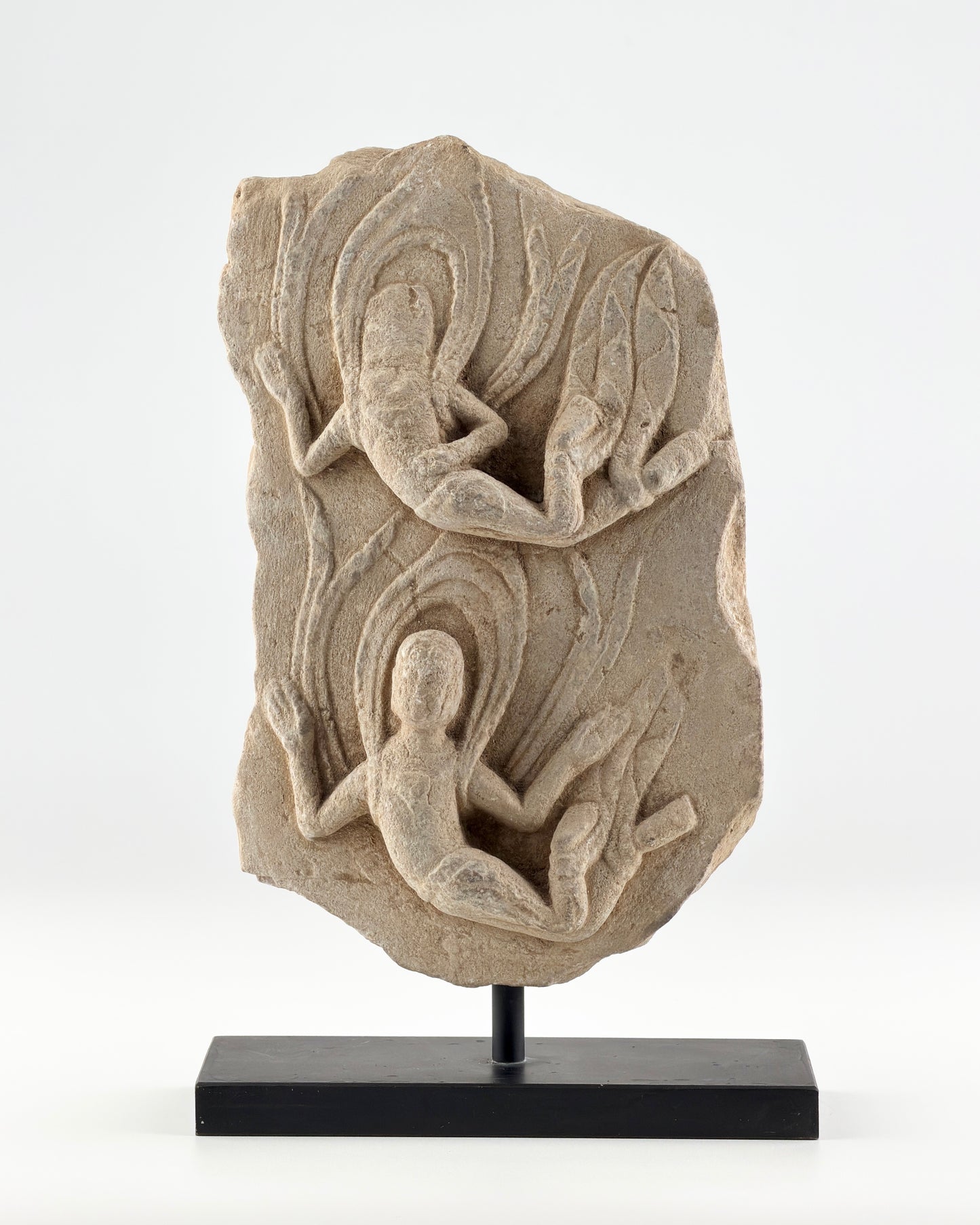 Heavenly Beings Carved Limestone Stele, Northern/Eastern Wei Dynasty(4-6th century)