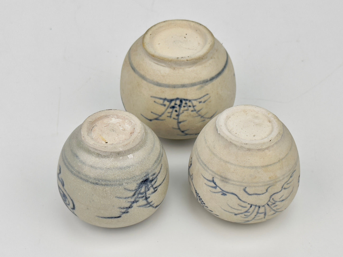 Three Annamese Small Jars with bird design, 15th century, Le Dynasty