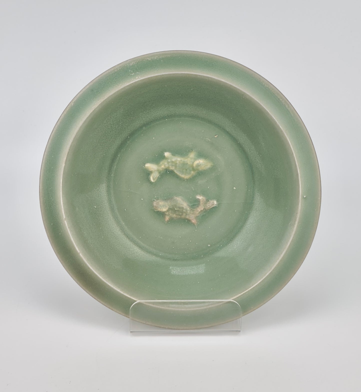 SMALL LONGQUAN CELADON 'TWIN FISH' DISH, SOUTHERN SONG DYNASTY