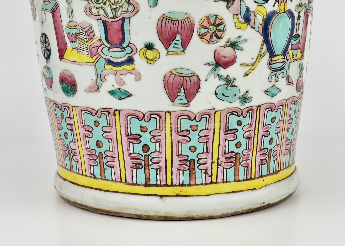 Large Chinese Enameled Famille Rose Vase, Qing Period, 19th century