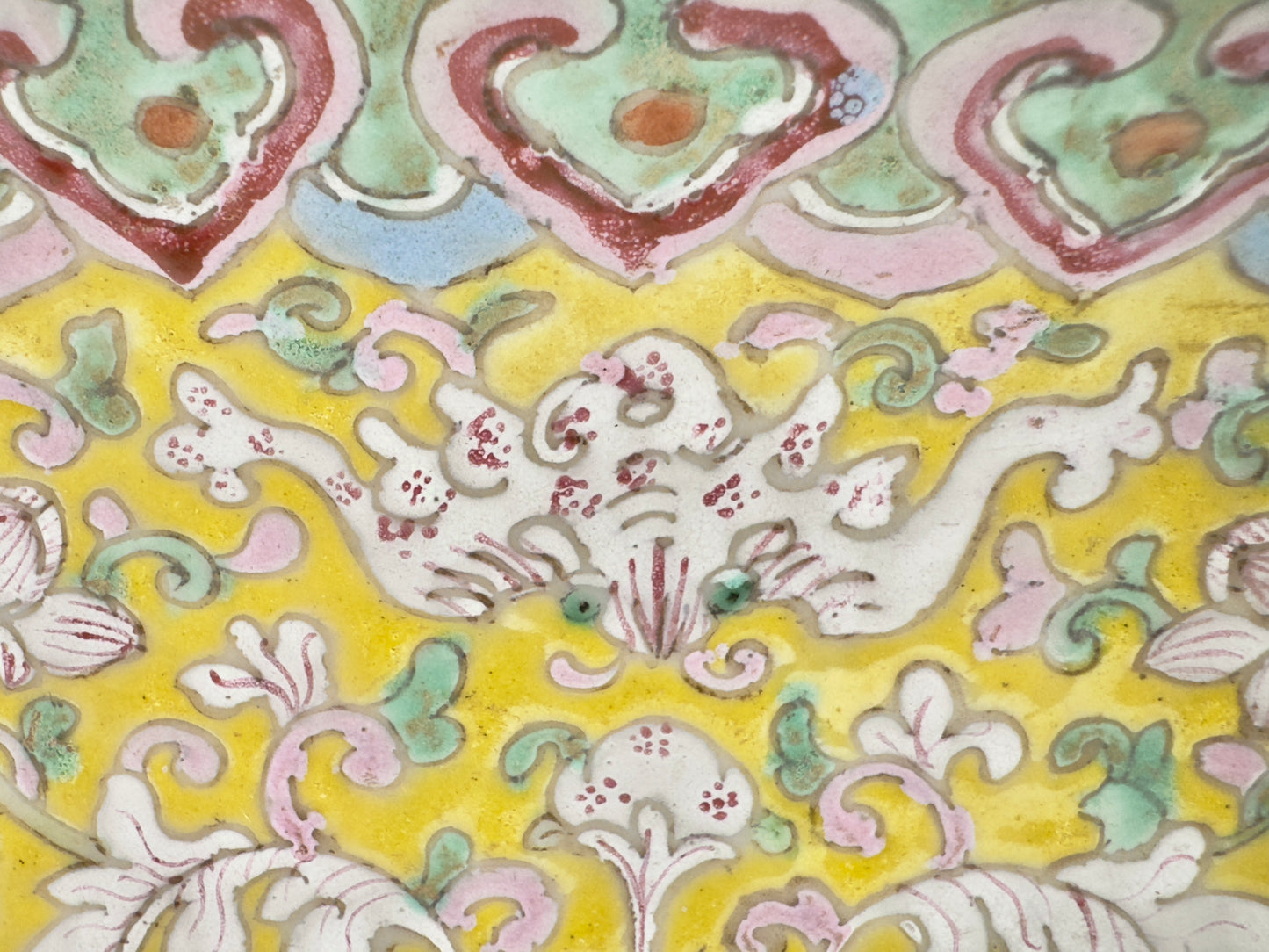 Chinese Jardinière Famille Rose Porcelain in Six Colors, Qing Period