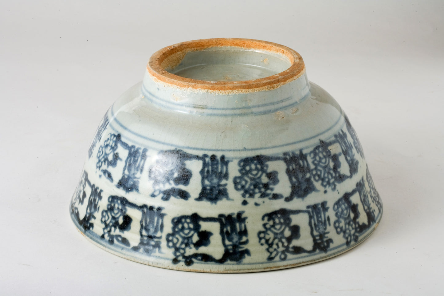 Large Block Print Blue and White Bowl c 1822, Tek Sing Cargo