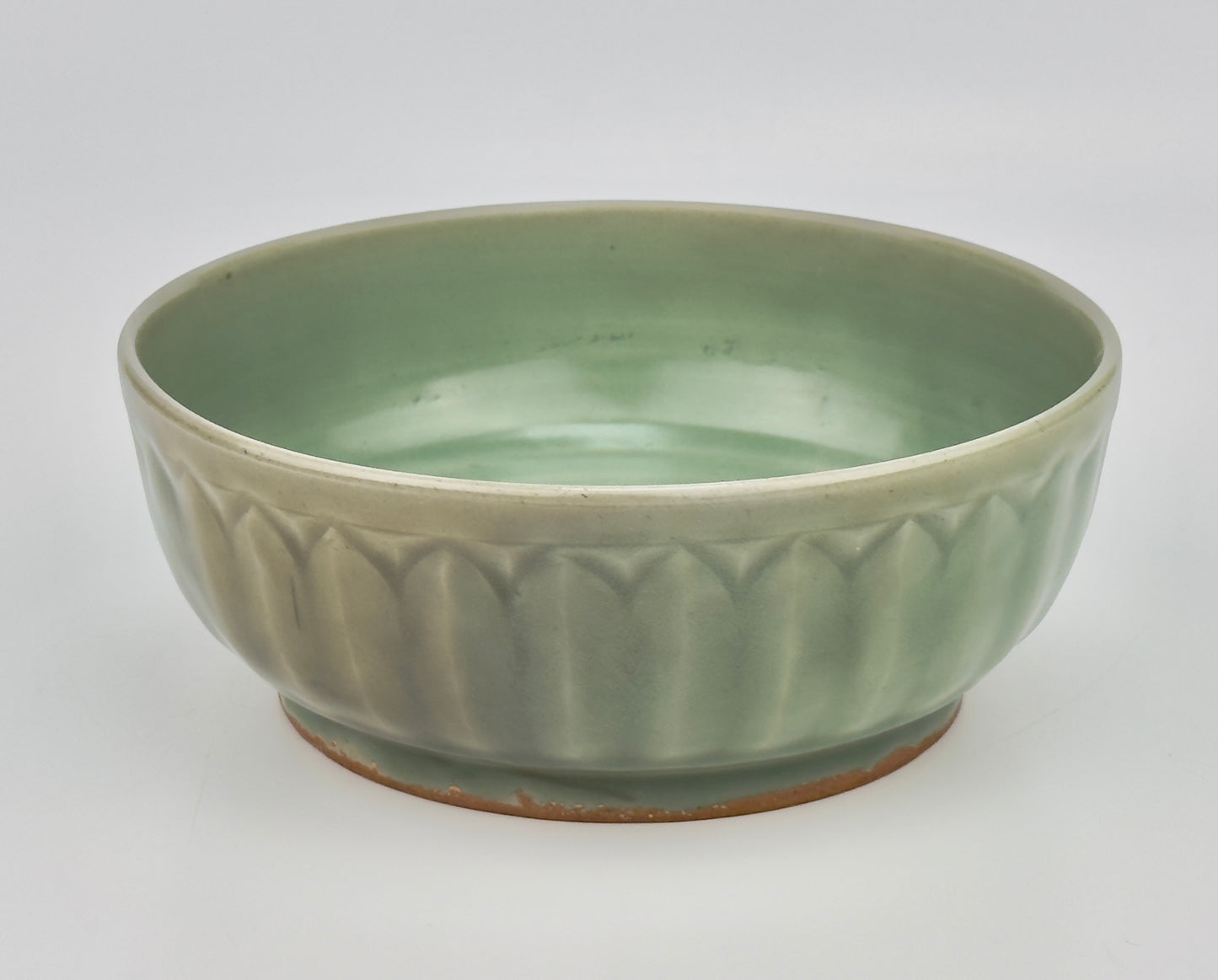 Lotus Petal 'Longquan' Celadon Bowl, Ming dynasty