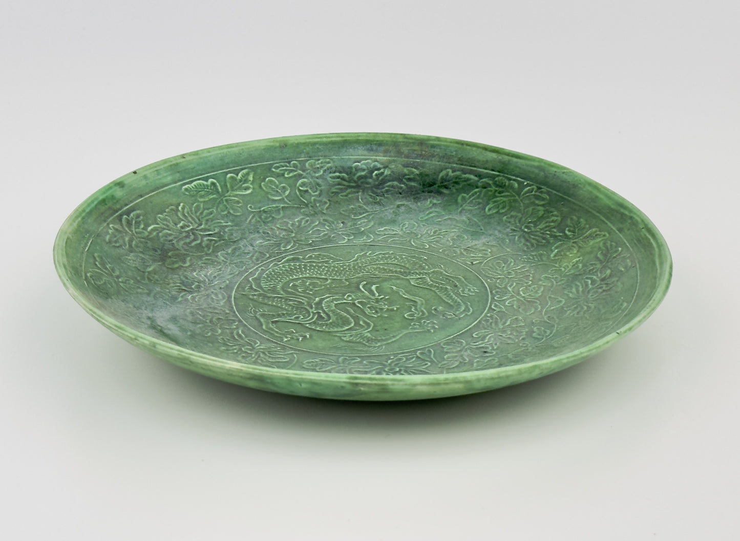 Rare Dingyao Green-Glazed Dragon Dish, Liao-Song Dynasty