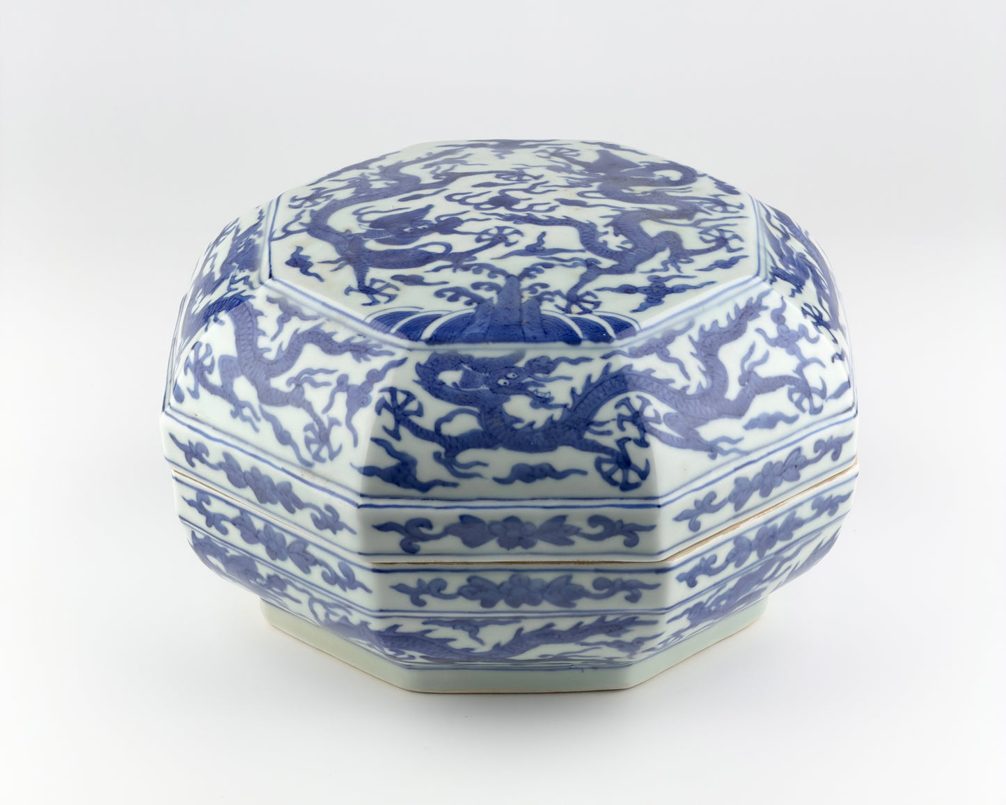 A Rare Blue And White Octagonal Box And Cover, Ming Dynasty Wanli Six-Character Mark And Period