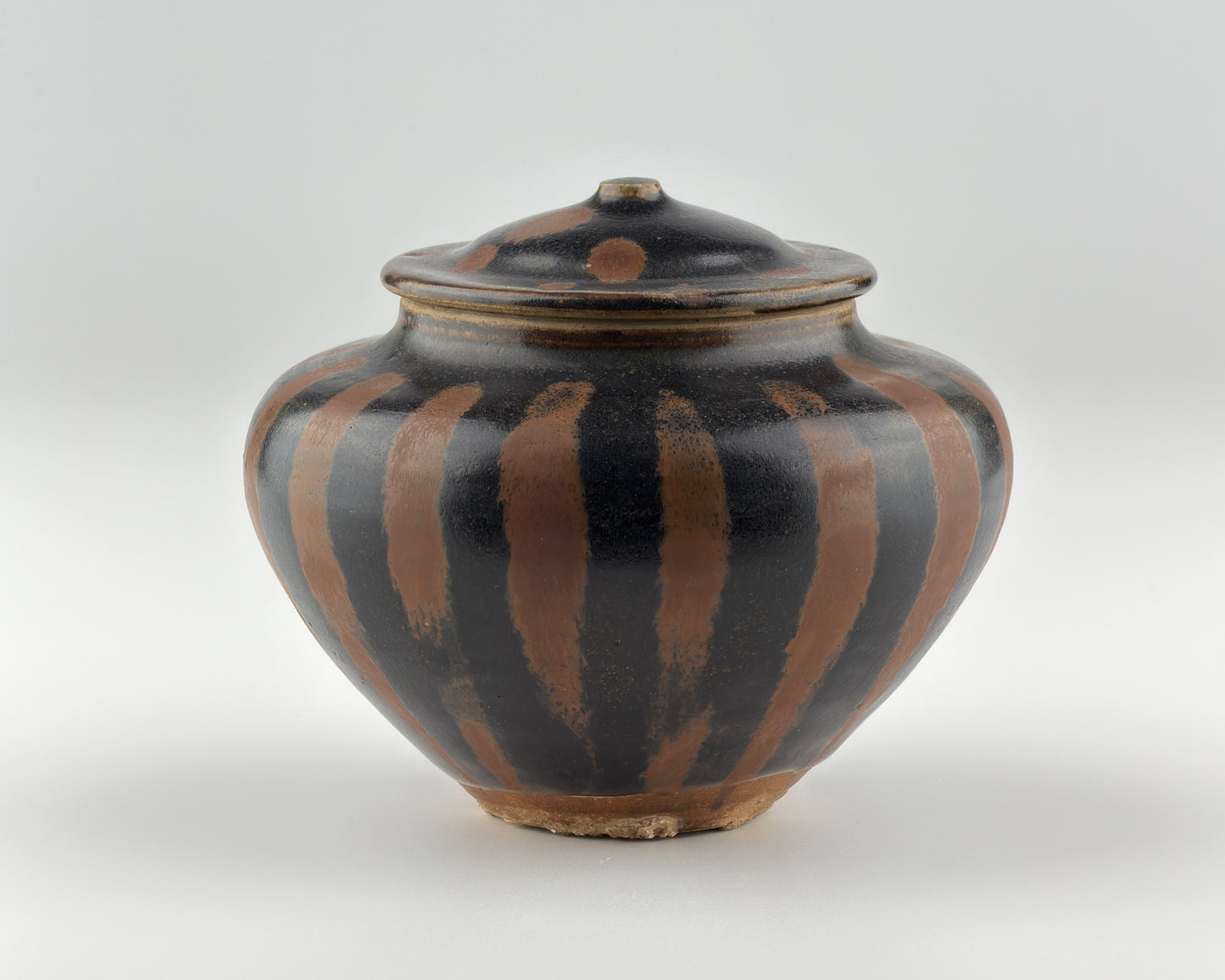 Russet-Splashed Blackish-Brown-Glazed Jar, Song Dynasty