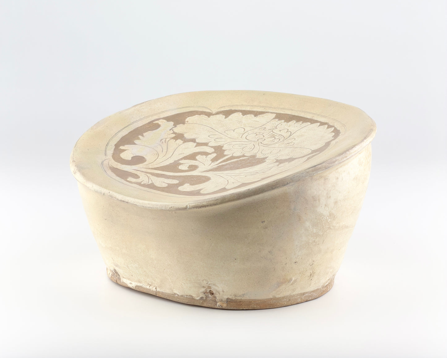 Cizhou Carved Bean-Shaped Pillow, Song Dynasty