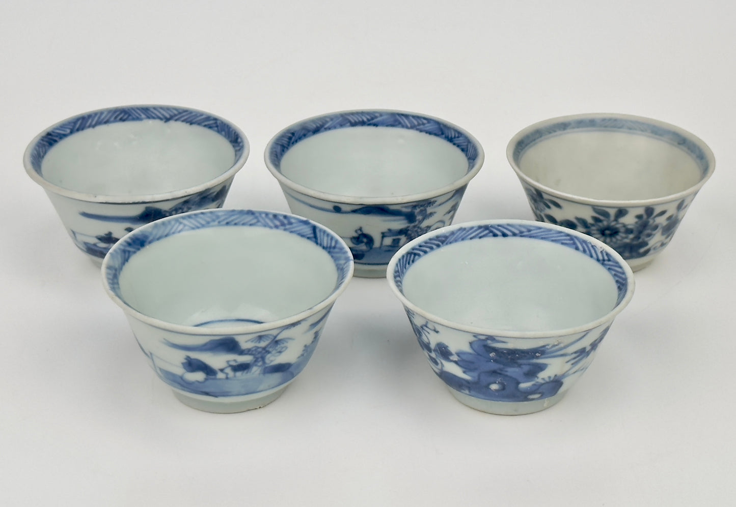 CHINOISERIE TEABOWL SET CIRCA 1725, QING DYNASTY, YONGZHENG REIGN