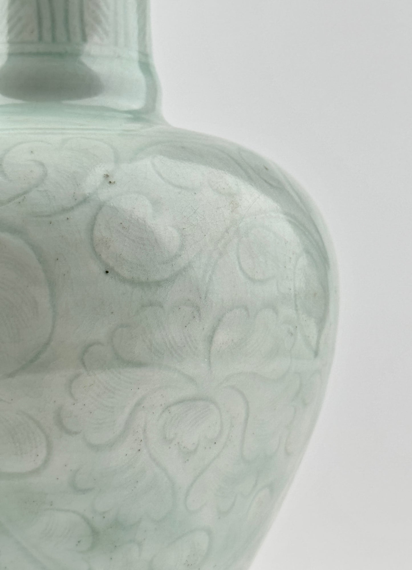 Carved Qingbai 'Chrysanthemum' Vase, Yuan Dynasty(13-14th century)