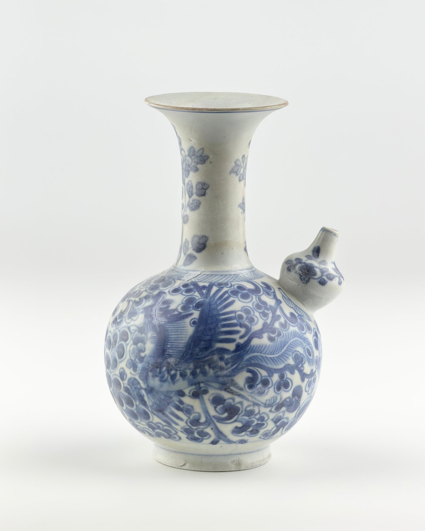 KENDI BLUE AND WHITE, QING DYNASTY, KANGXI PERIOD, C1690