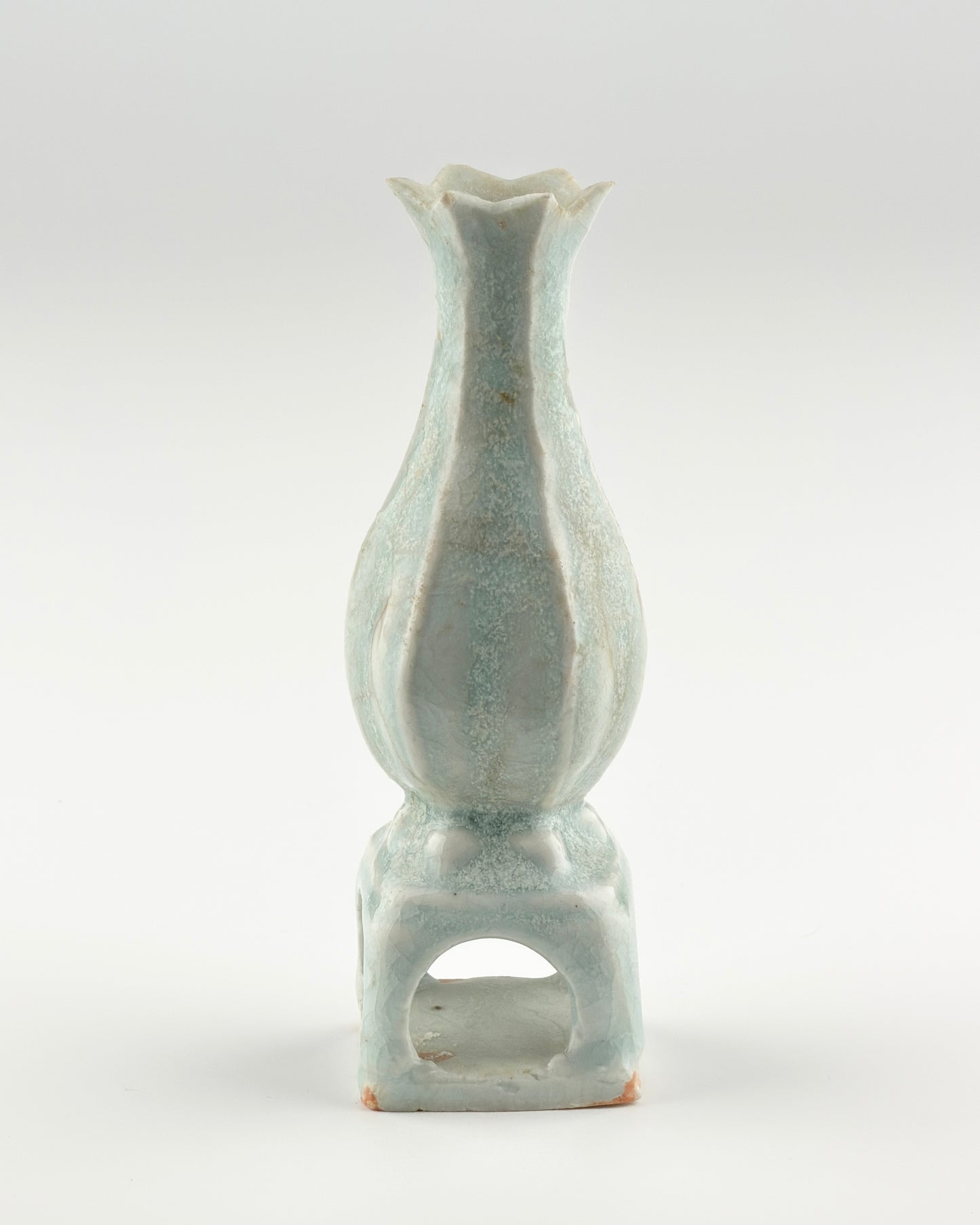 Small Qingbai Pear-Shaped Vase, Yuan Dynasty(13-14th century)