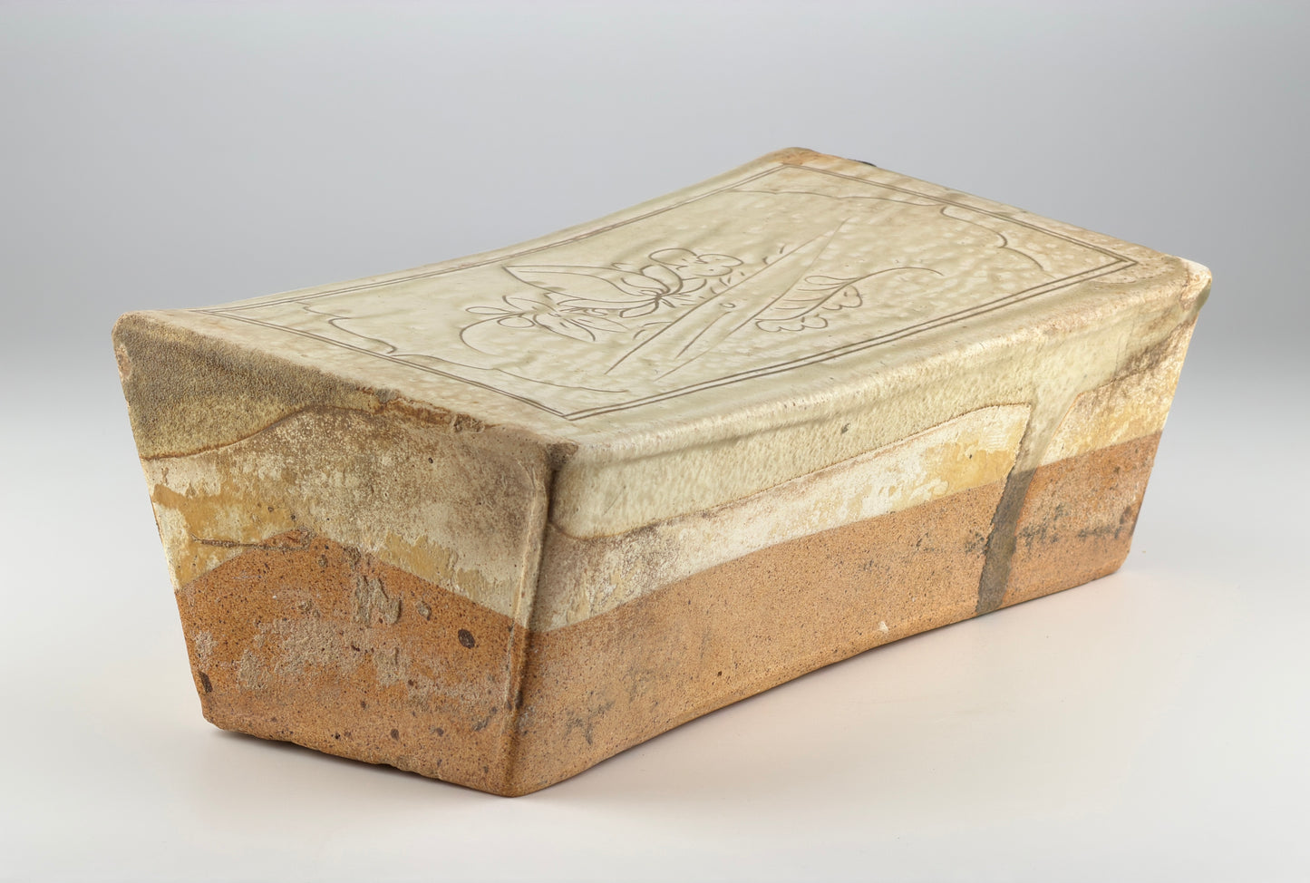 Cizhou Rectangular Pillow with Carved Decoration, Yuan Dynasty