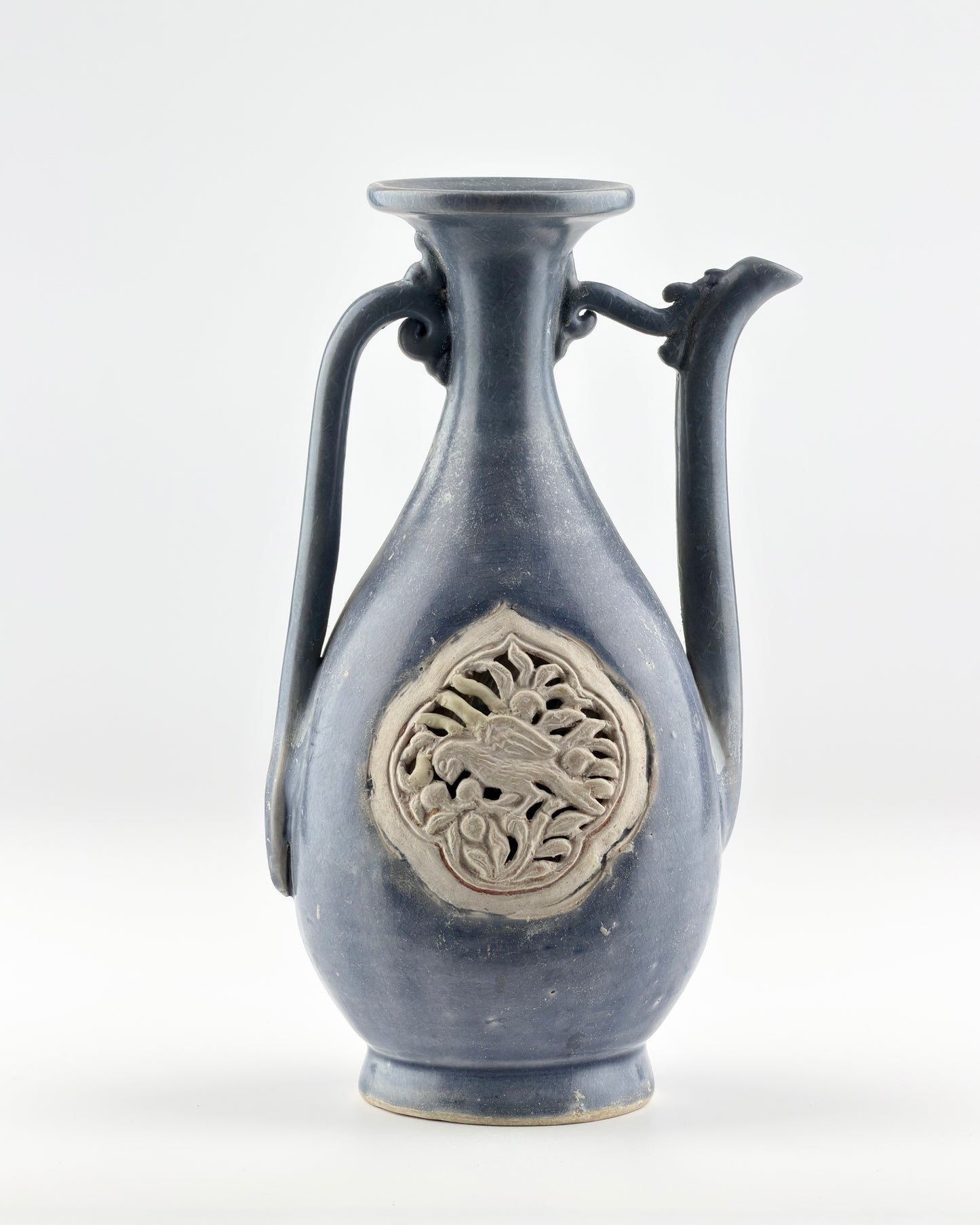 BLUE AND WHITE ANNAMESE EWER CIRCA 15TH CENTURY, LE DYNASTY