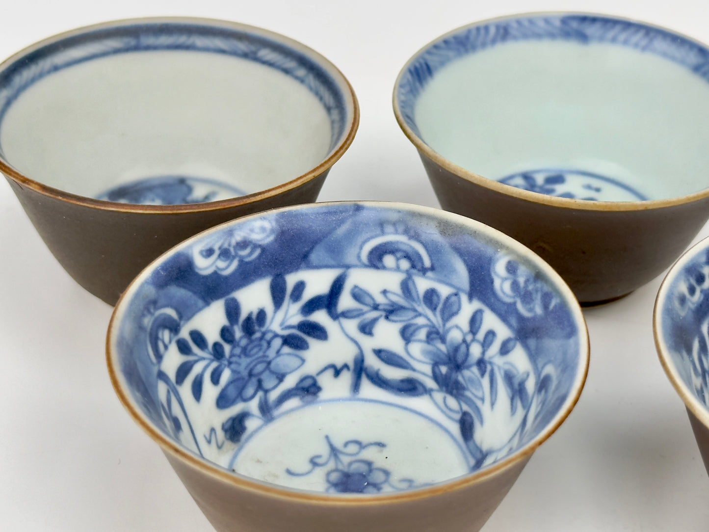 CHINOISERIE TEABOWL SET CIRCA 1725, QING DYNASTY, YONGZHENG REIGN