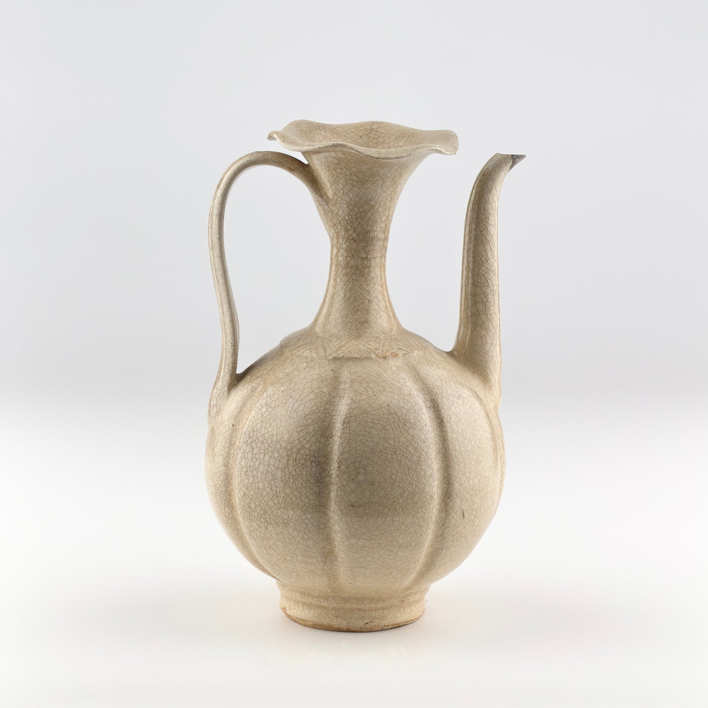 Rare annamese cream glazed ewer, Vietnam, 11-15th century