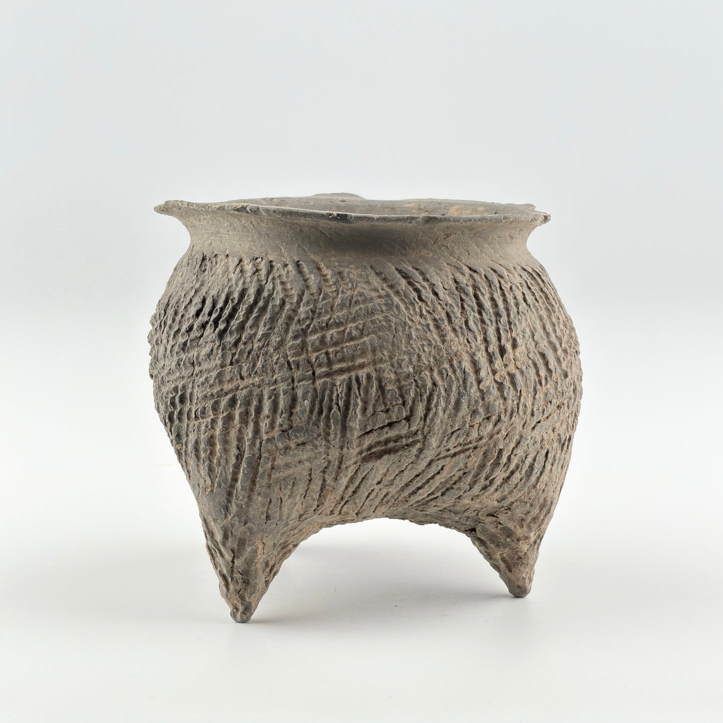 Pottery Tripod Li Vessel