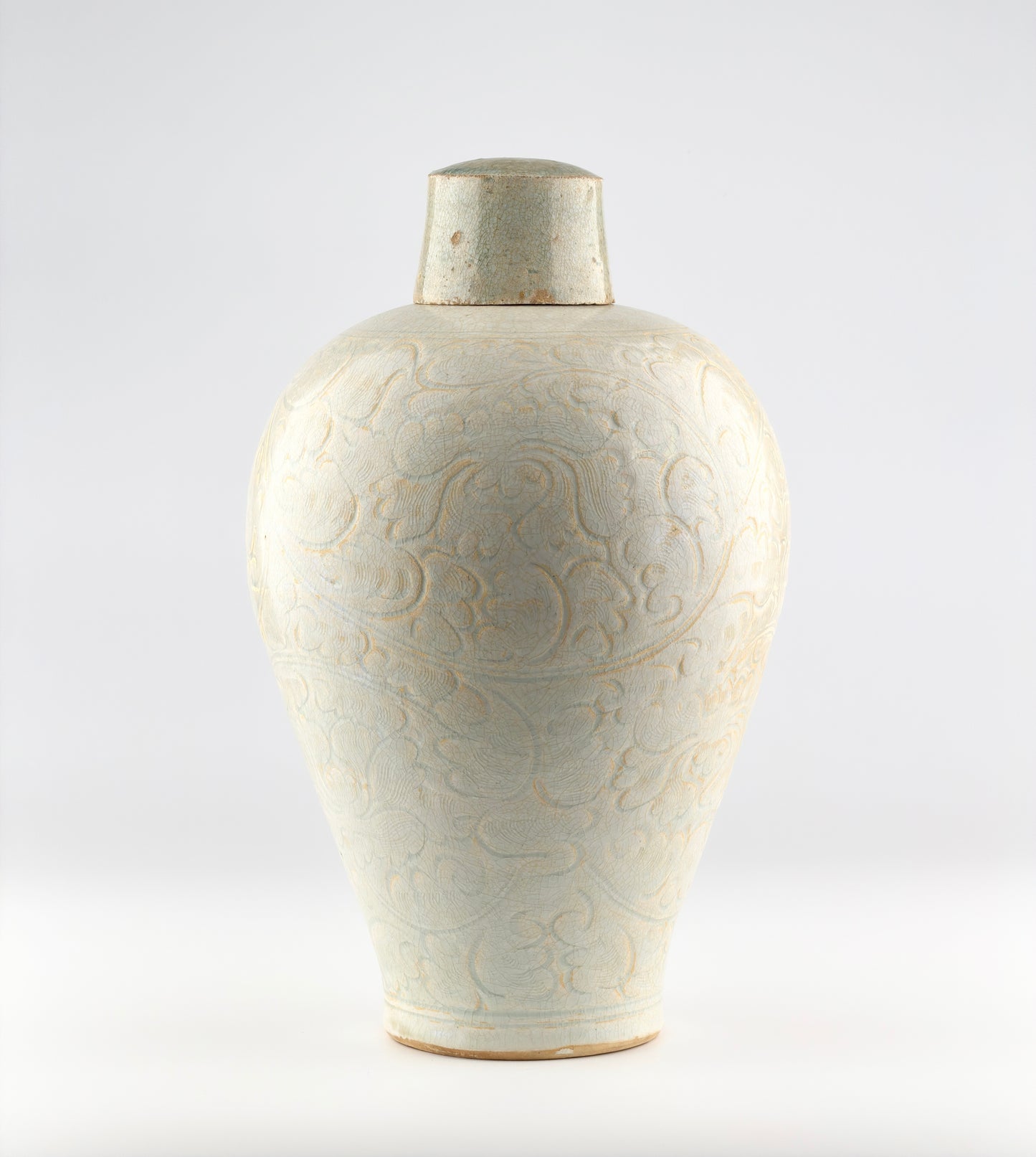 A QINGBAI CARVED MEIPING PORCELAIN, SONG DYNASTY