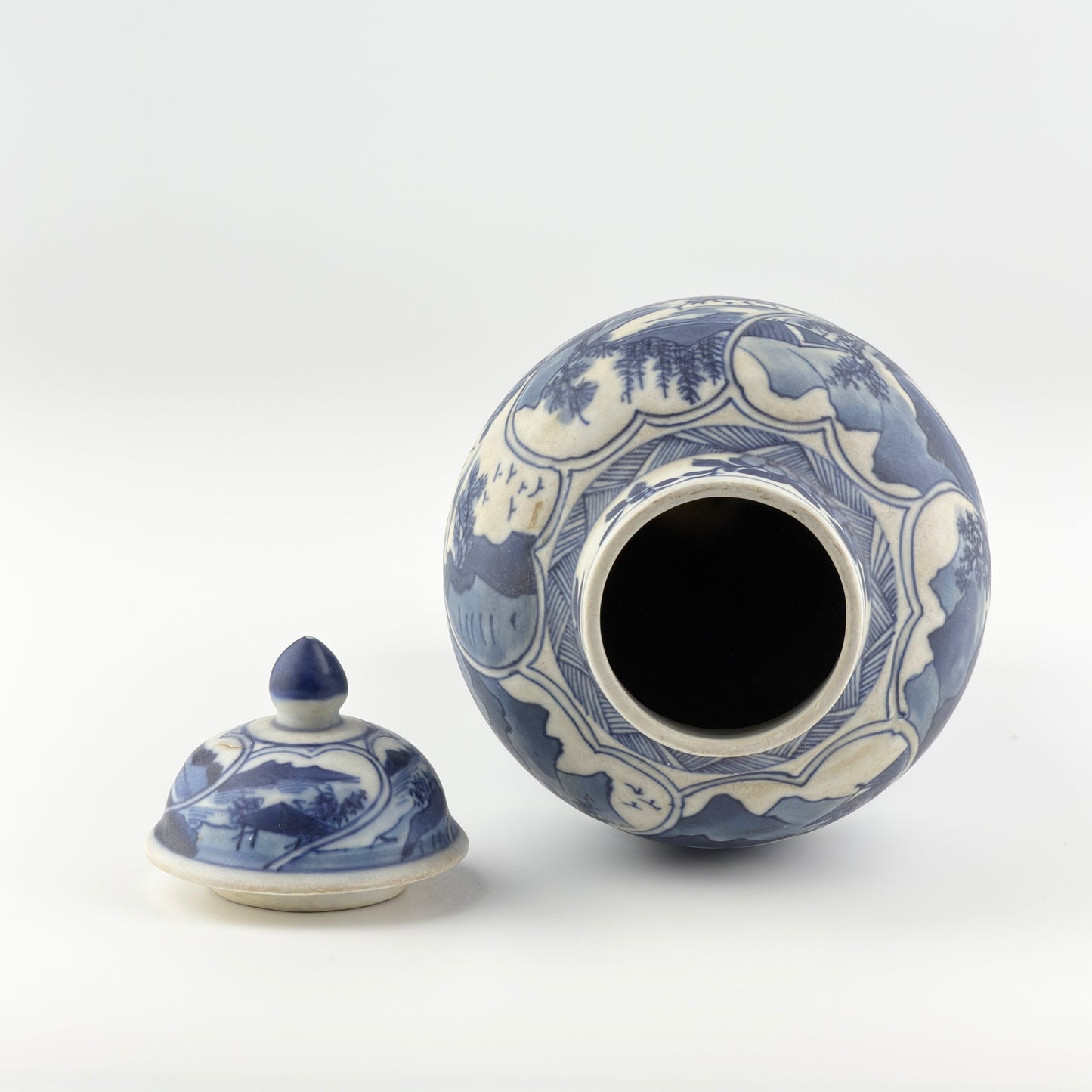 BALUSTER BLUE AND WHITE  VASE, QING DYNASTY, KANGXI ERA, CIRCA 1690