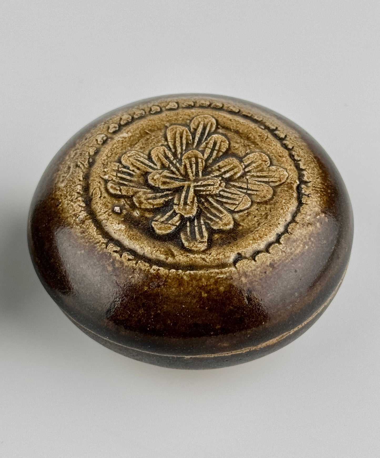 Brown-Glazed Moulded Box And Cover, Fujian Kiln, Ming Dynasty