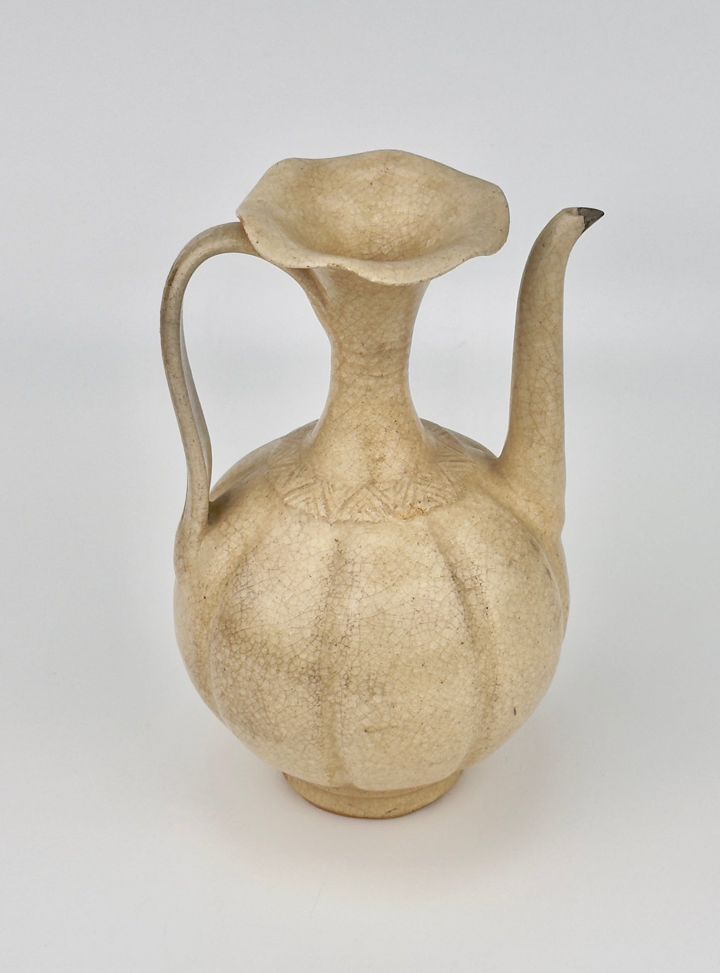 Rare annamese cream glazed ewer, Vietnam, 11-15th century