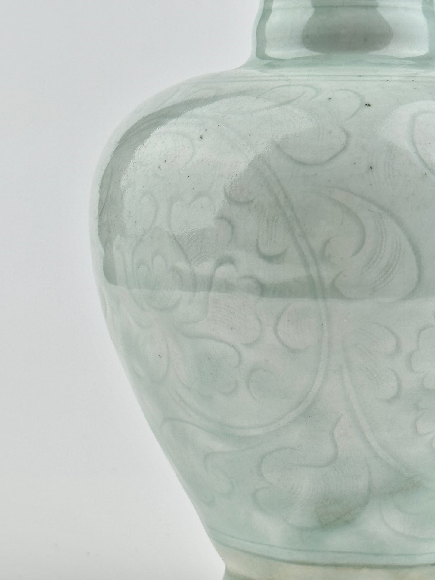 Carved Qingbai 'Chrysanthemum' Vase, Yuan Dynasty(13-14th century)