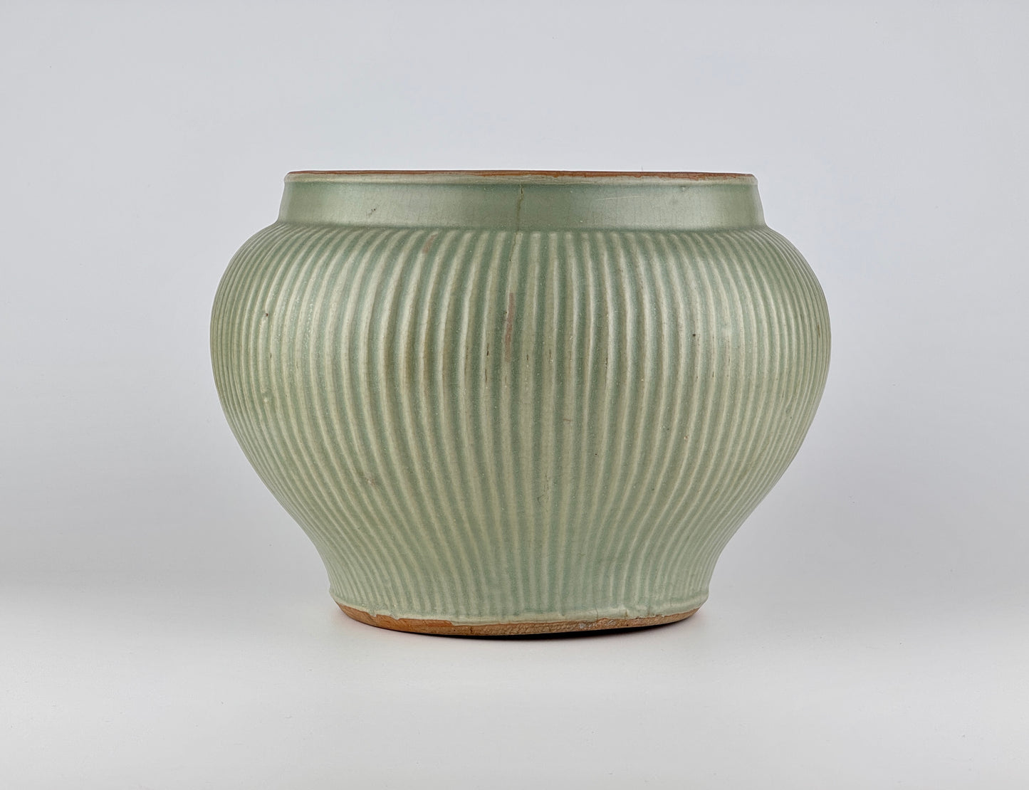 Rare Longquan Celadon 'Hundred Rib' Jar, Song Dynasty