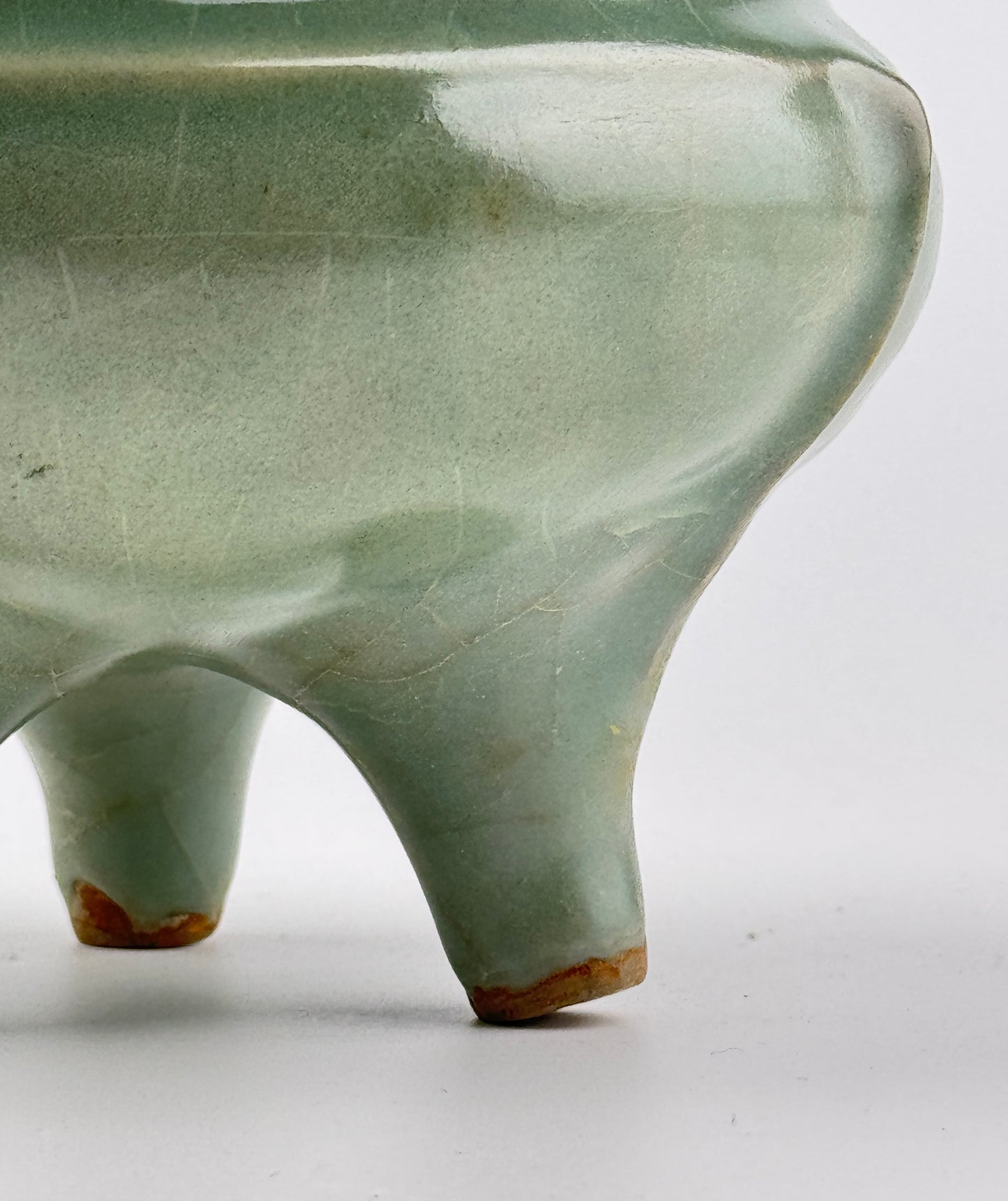 Rare Longquan Celadon Tripod Incense Burner, Song Dynasty