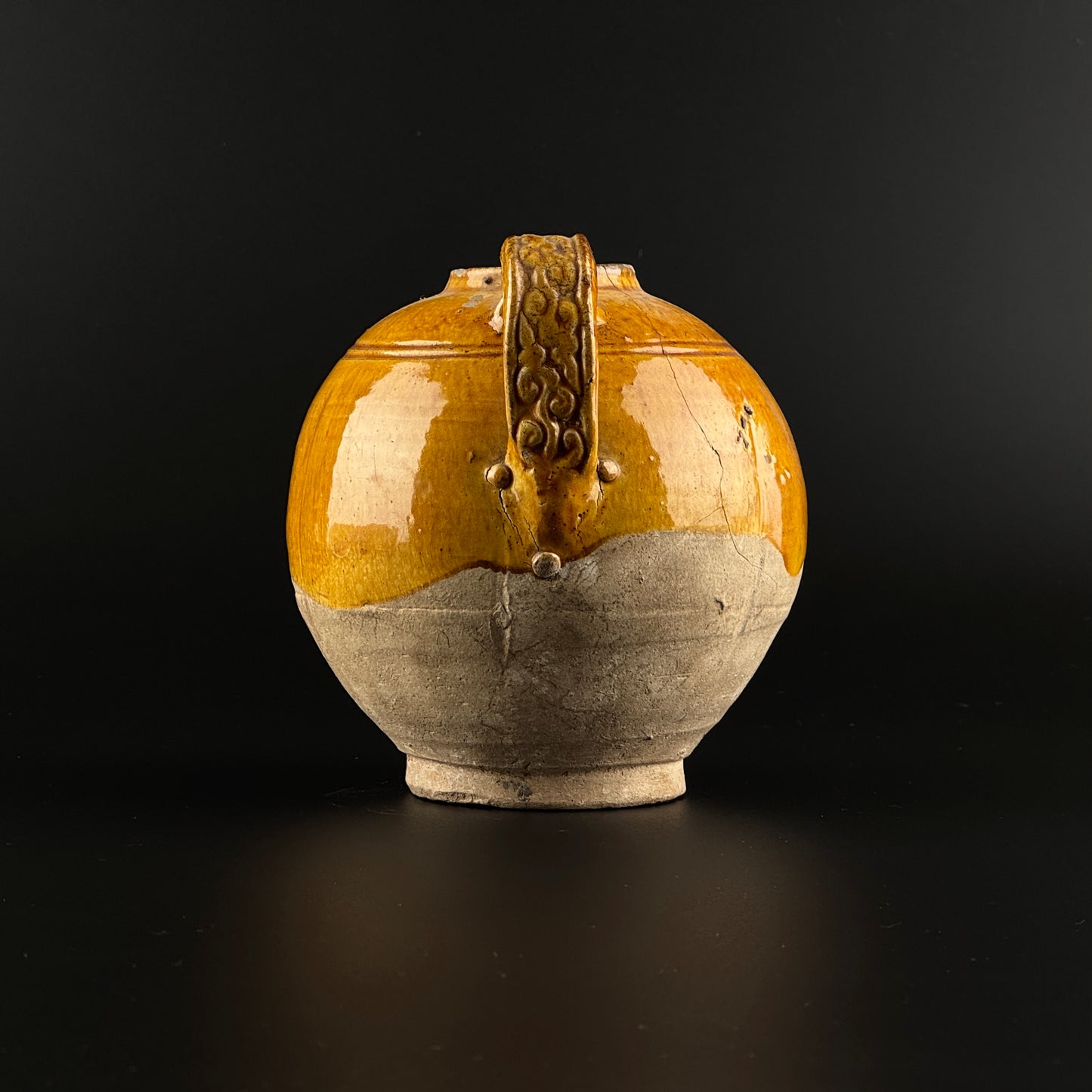 AMBER-GLAZED POTTERY EWER, TANG-LIAO DYNASTY (7-12TH CENTURY)