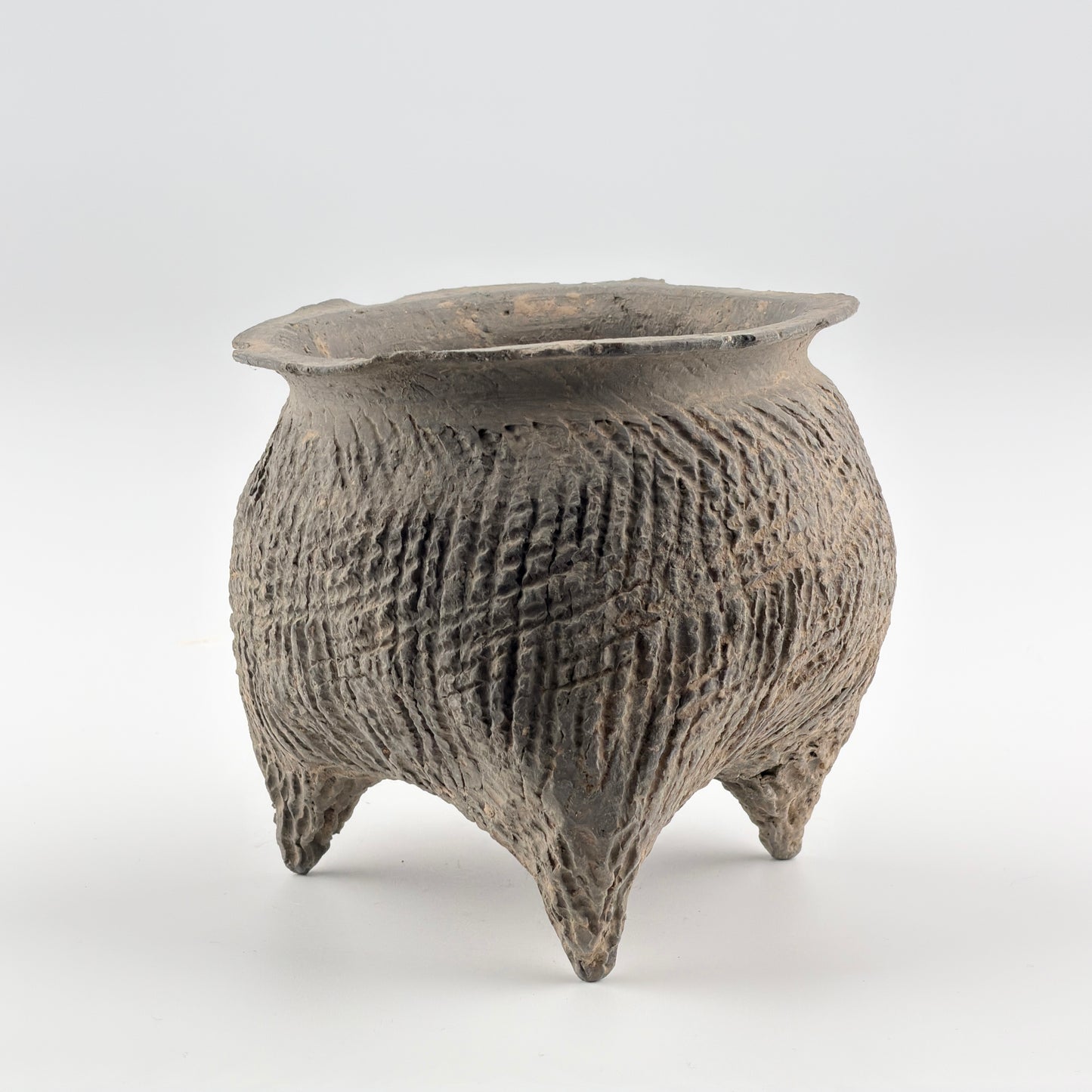Pottery Tripod Li Vessel